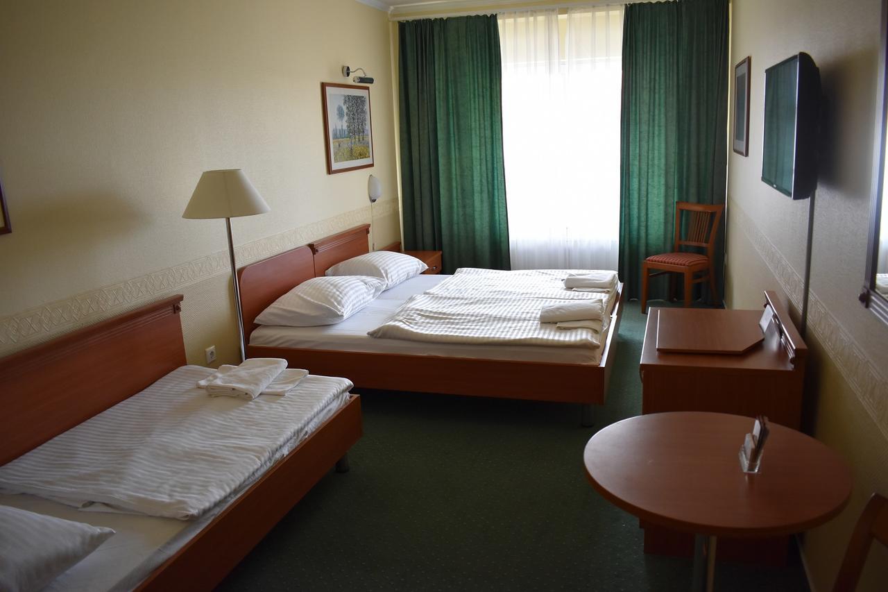Paprika Panzio Bed and Breakfast Hegyeshalom Exteriör bild