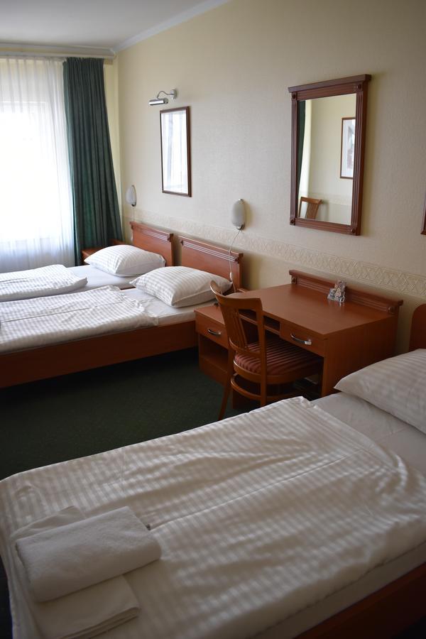 Paprika Panzio Bed and Breakfast Hegyeshalom Exteriör bild